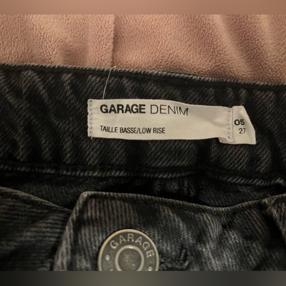 Low rise denim shorts - Picture 3 of 3